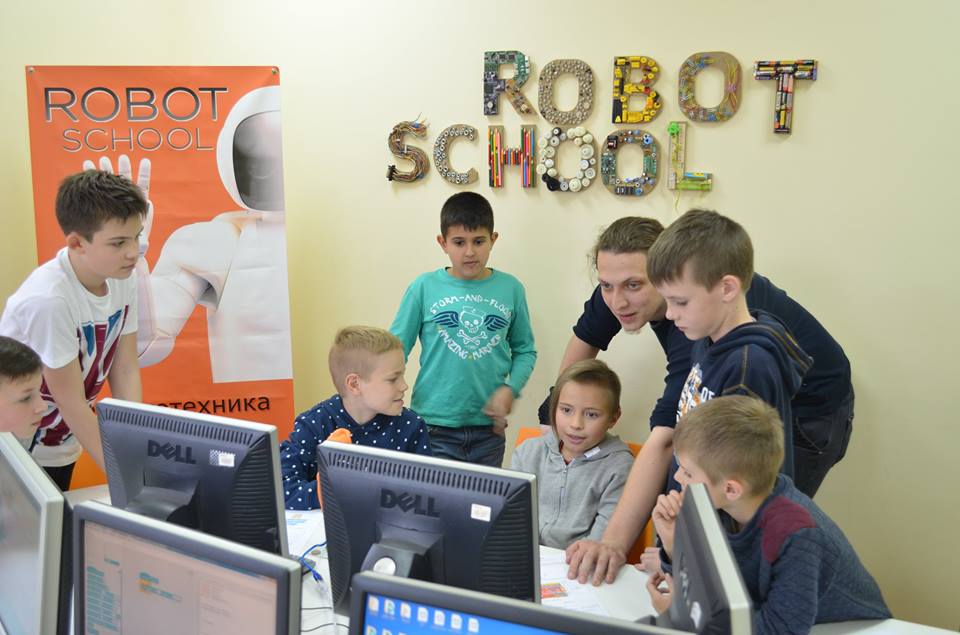 Robot School - дитяча школа робототе<br/>ніки project image